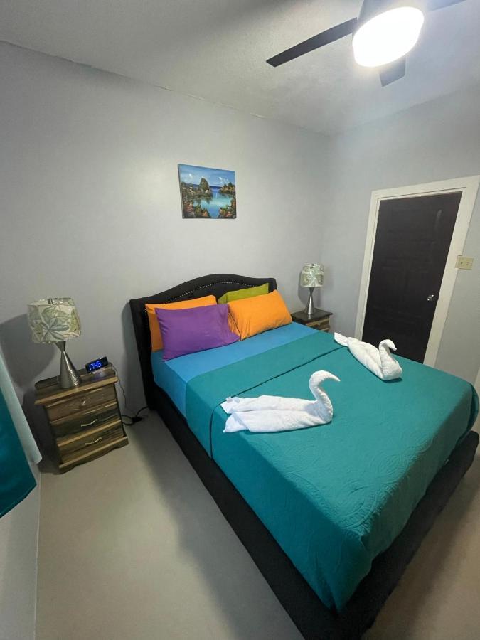 Jamrock Suites Кингстън Екстериор снимка